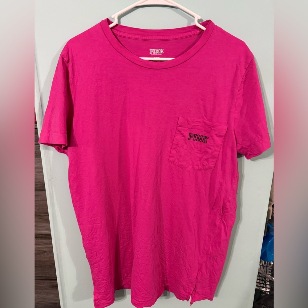 Pink t shirt